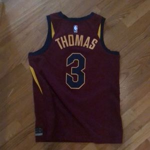 Isaiah Thomas cavaliers jersey